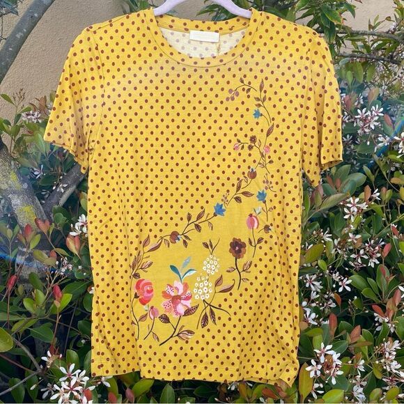 NWT Stein Goya Yellow Printed Tee w/Wine Polak Dots & Floral Pattern. Size XS. - Picture 1 of 8